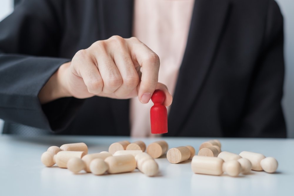 Nhân sự cấp dưới dễ bị “đuối” khi không có mặt của leader